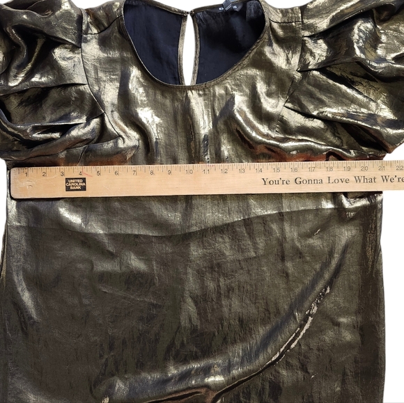 NWT Express Gold Foiled Long Balloon Sleeve Top. Sz. M - Picture 9 of 11